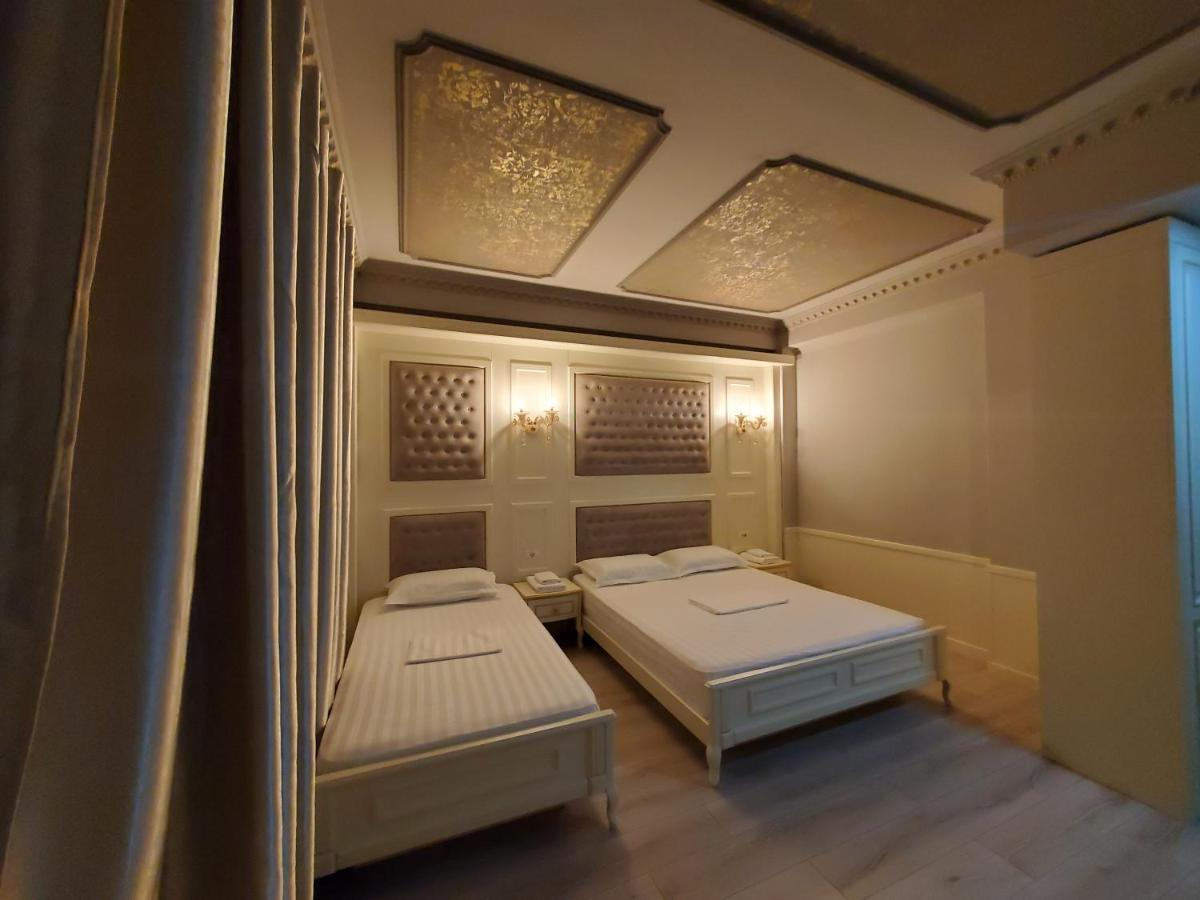 Hotel Lotus Tirana Esterno foto