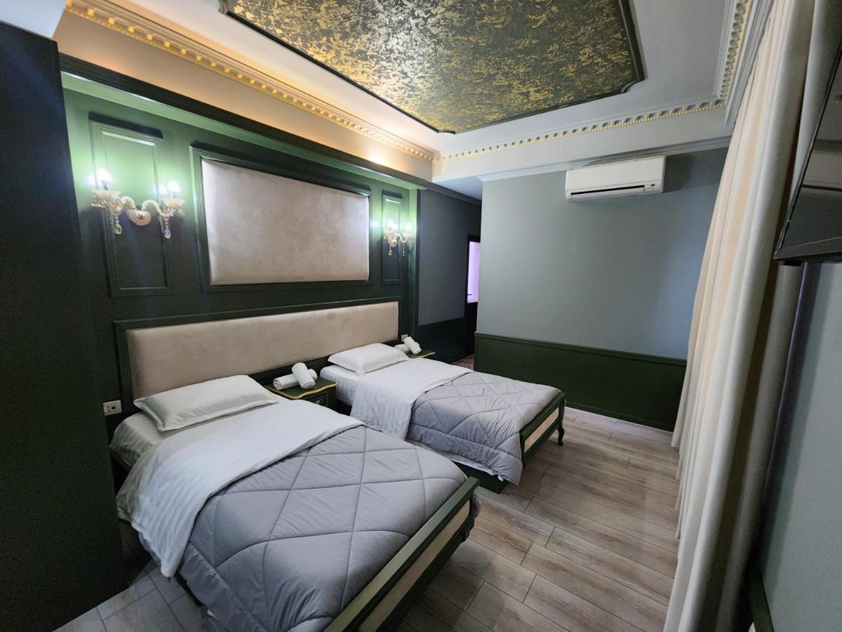 Hotel Lotus Tirana Esterno foto